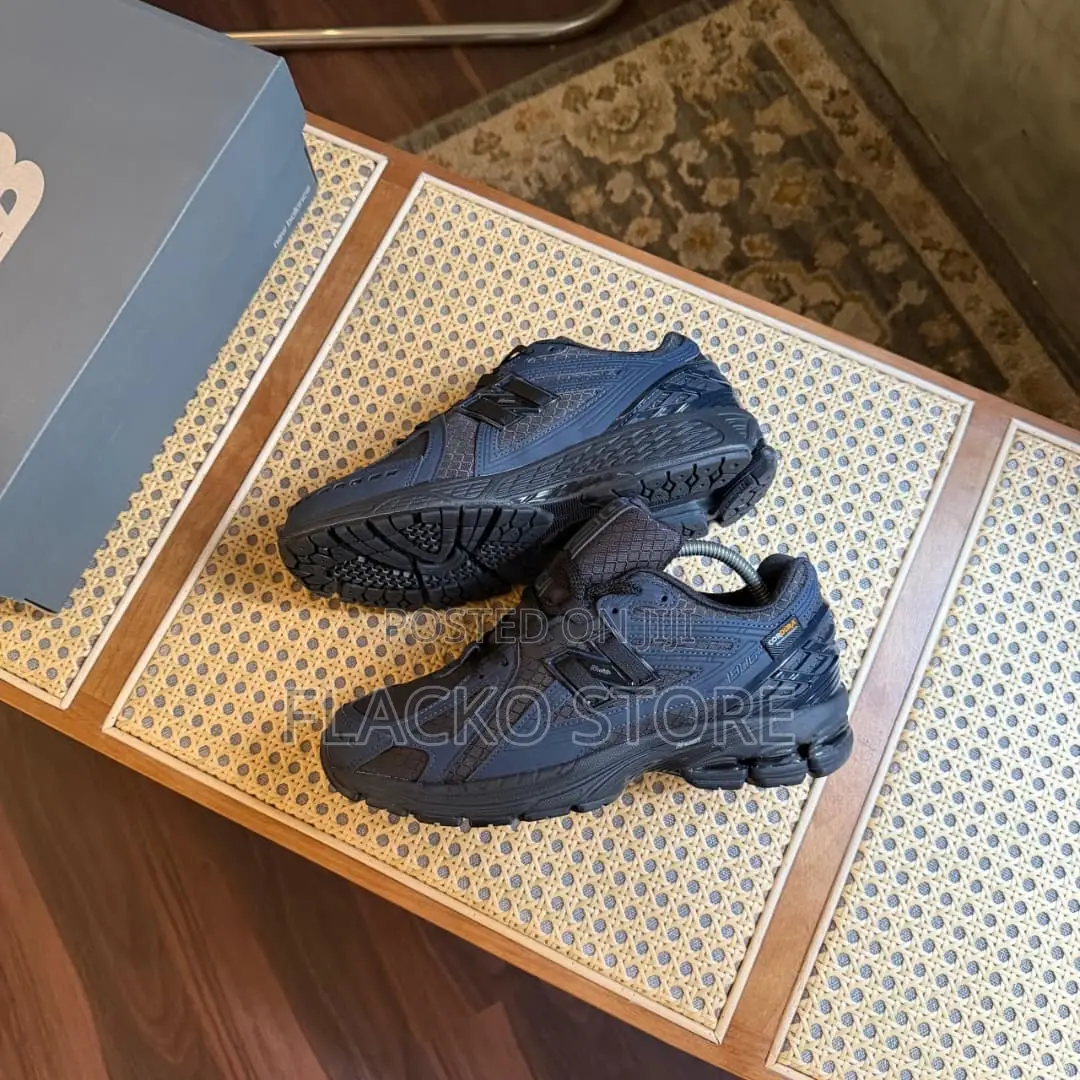 Original New Balance 1906r Cordura Sneakers