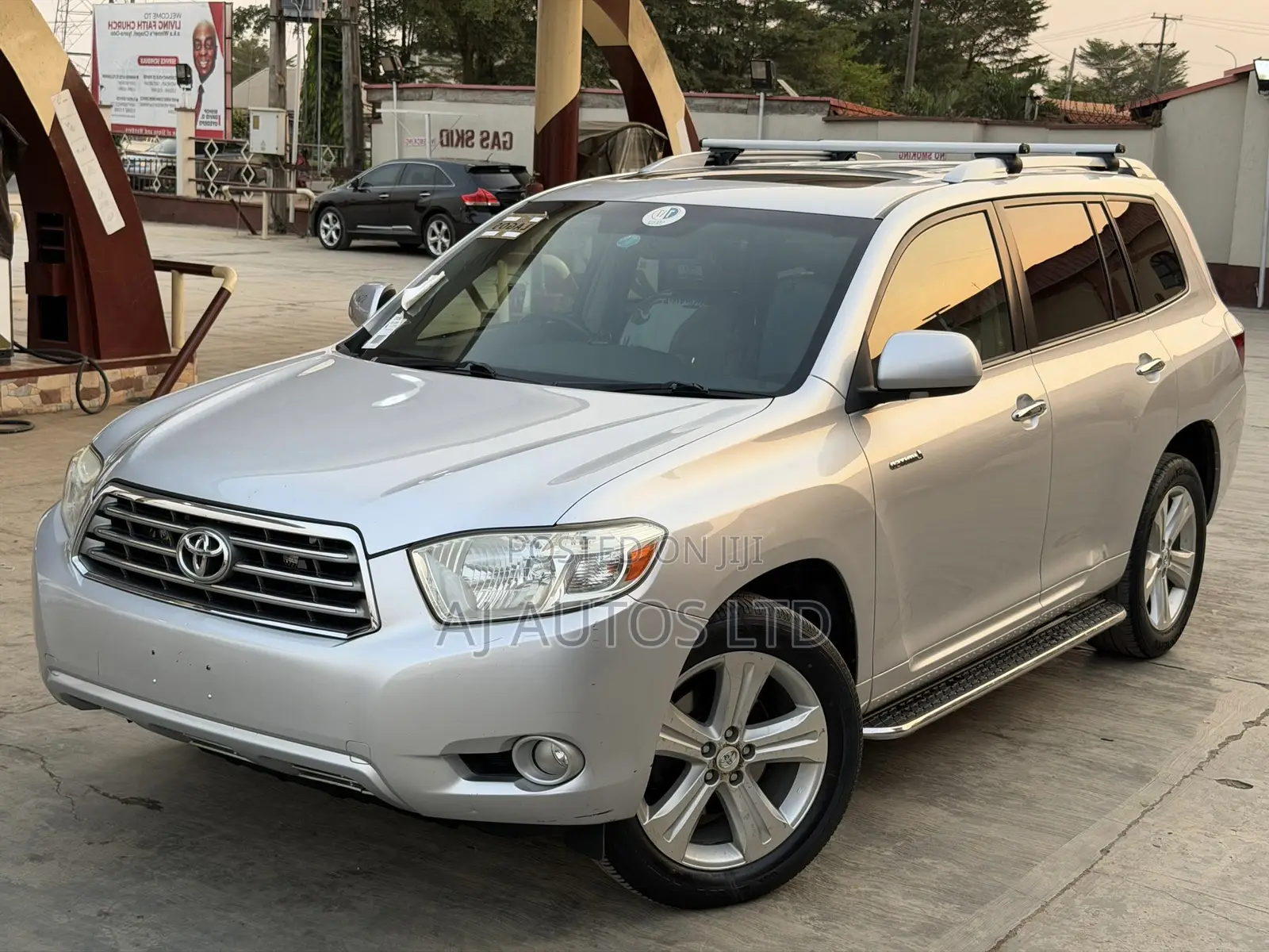 Toyota Highlander 2010 Silver