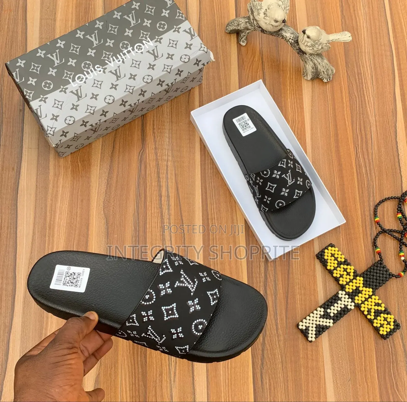 Classic Louise Vuitton Footwears