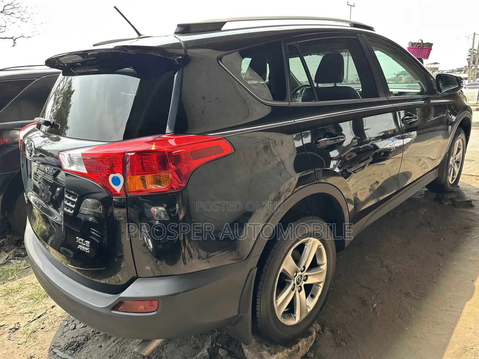 Toyota RAV4 XLE 4dr SUV AWD (2.5L 4cyl 6A) 2015 Black