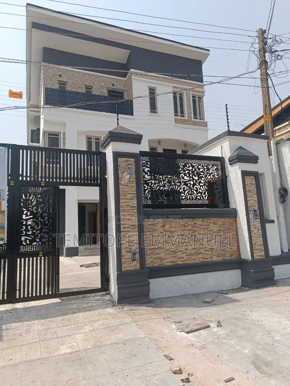 Furnished 8bdrm Maisonette in Gowon Estate Egbada, Egbeda for sale