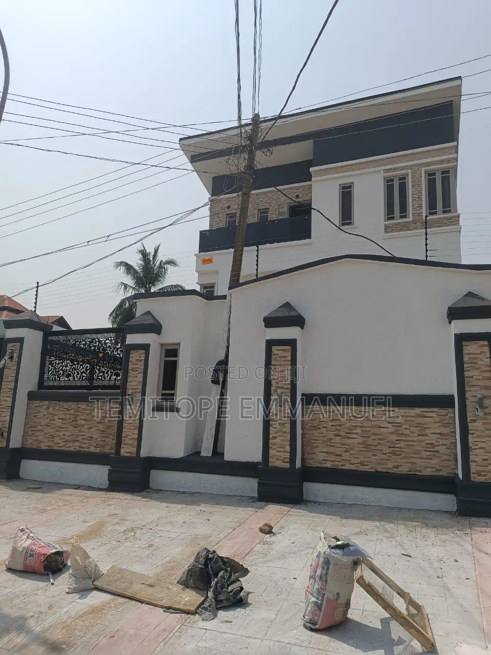 Furnished 8bdrm Maisonette in Gowon Estate Egbada, Egbeda for sale