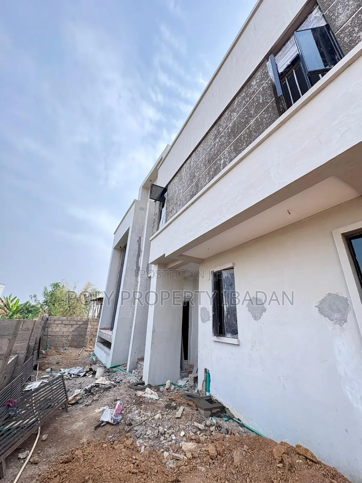 4bdrm Duplex in Carlton Gate, Akobo for sale