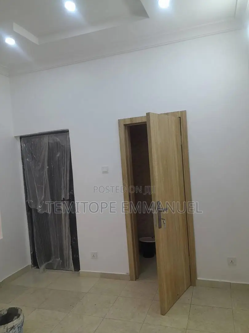 Furnished 8bdrm Maisonette in Gowon Estate Egbada, Egbeda for sale