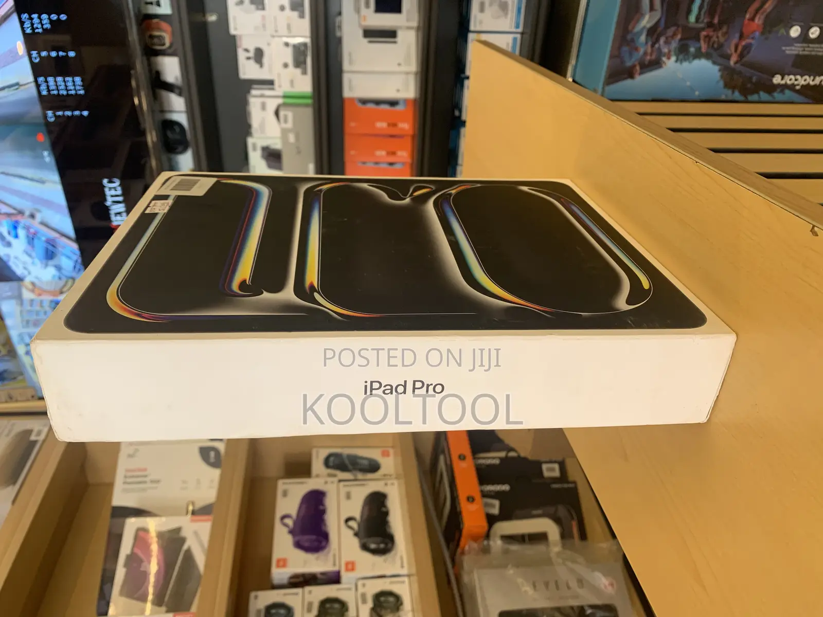 New Apple iPad Pro 13 (2025) 256 GB Black