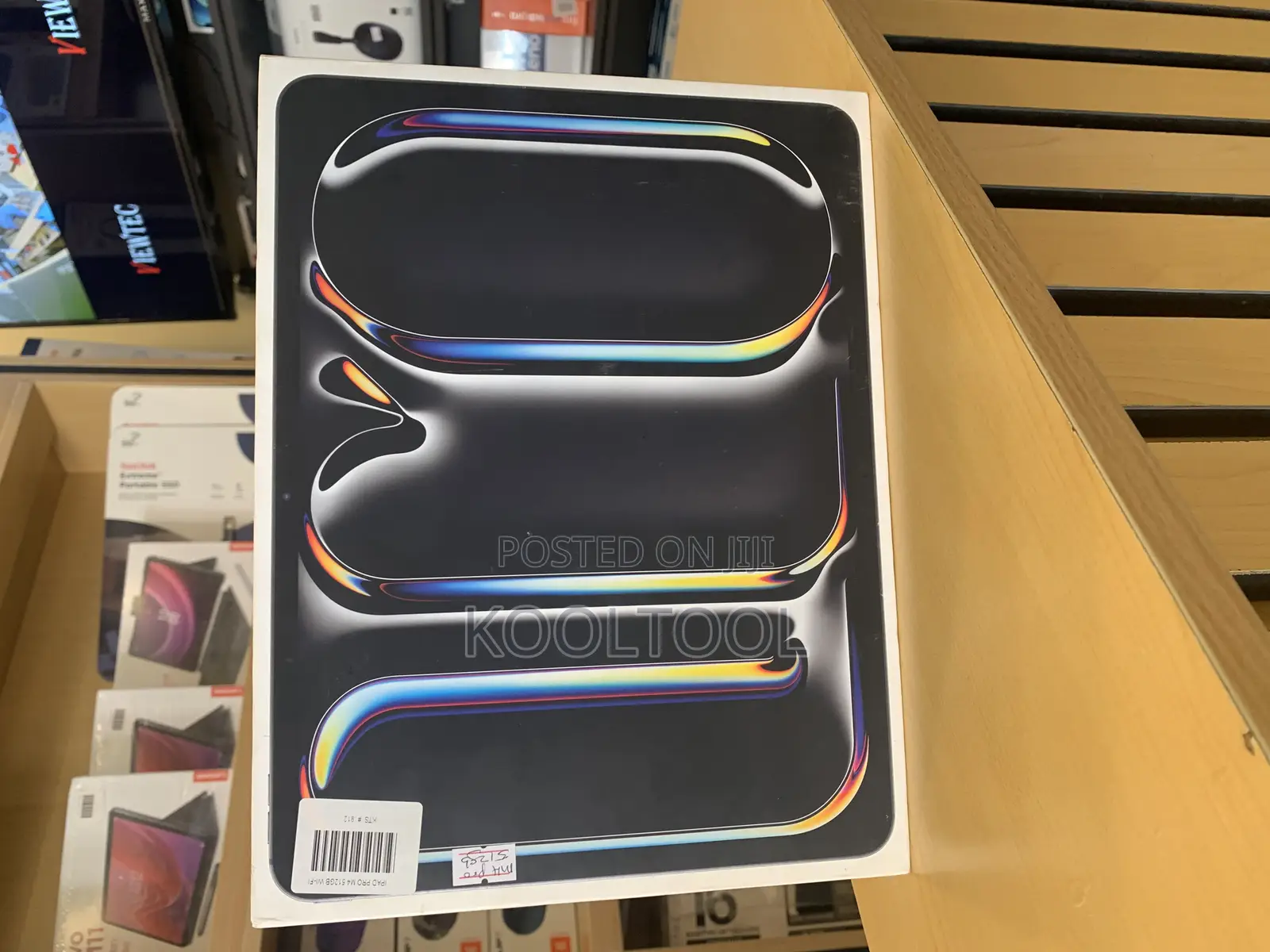 New Apple iPad Pro 13 (2025) 256 GB Black