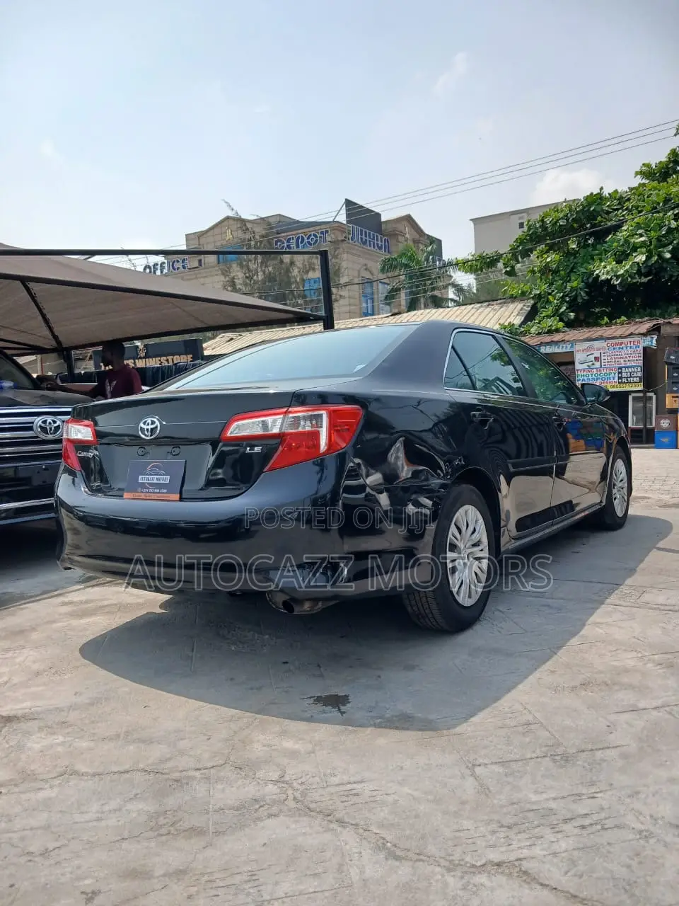 Toyota Camry LE 4dr Sedan (2.5L 4cyl 6A) 2014 Black