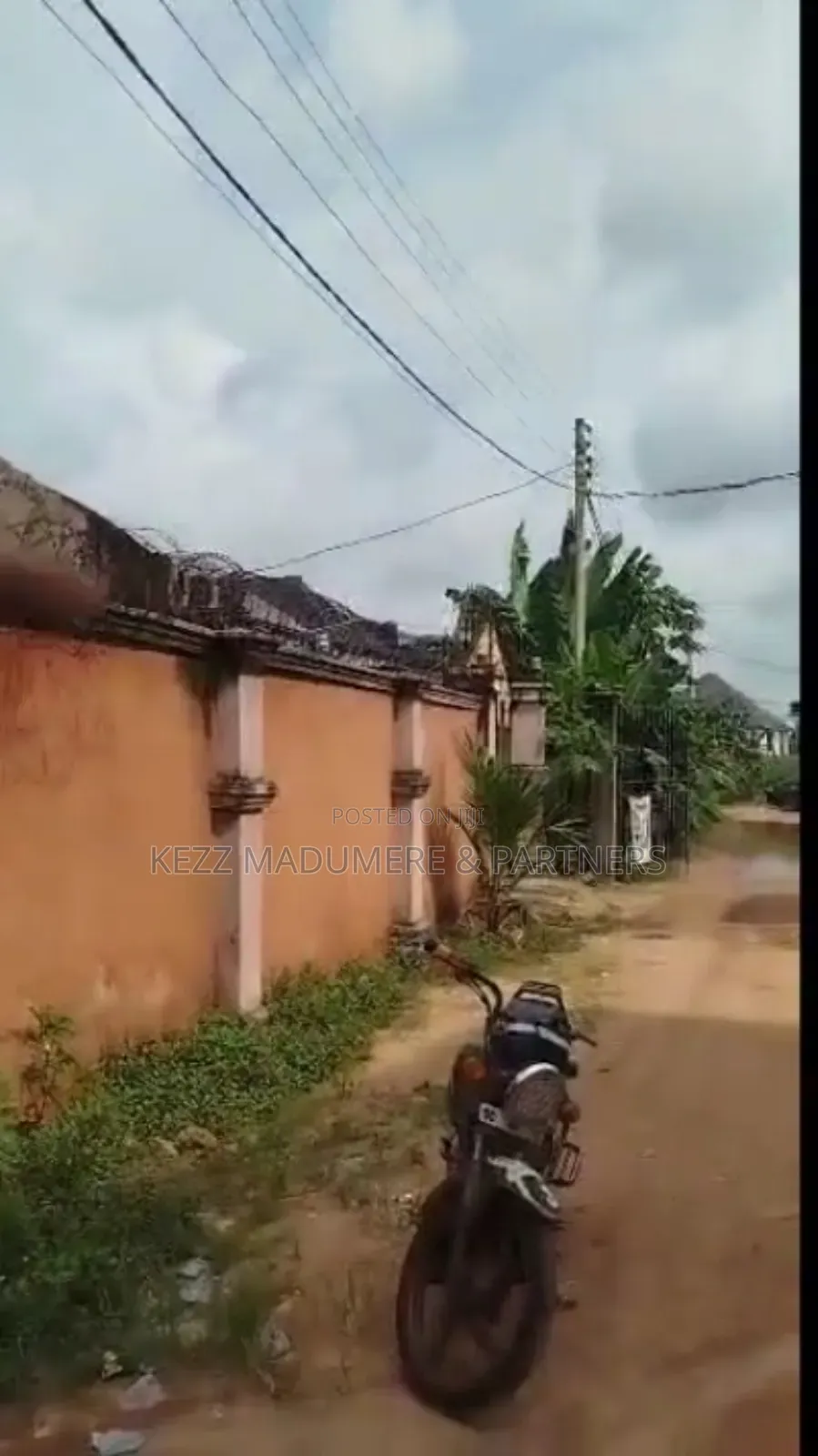 6bdrm Bungalow in Imo Housing Ext for sale