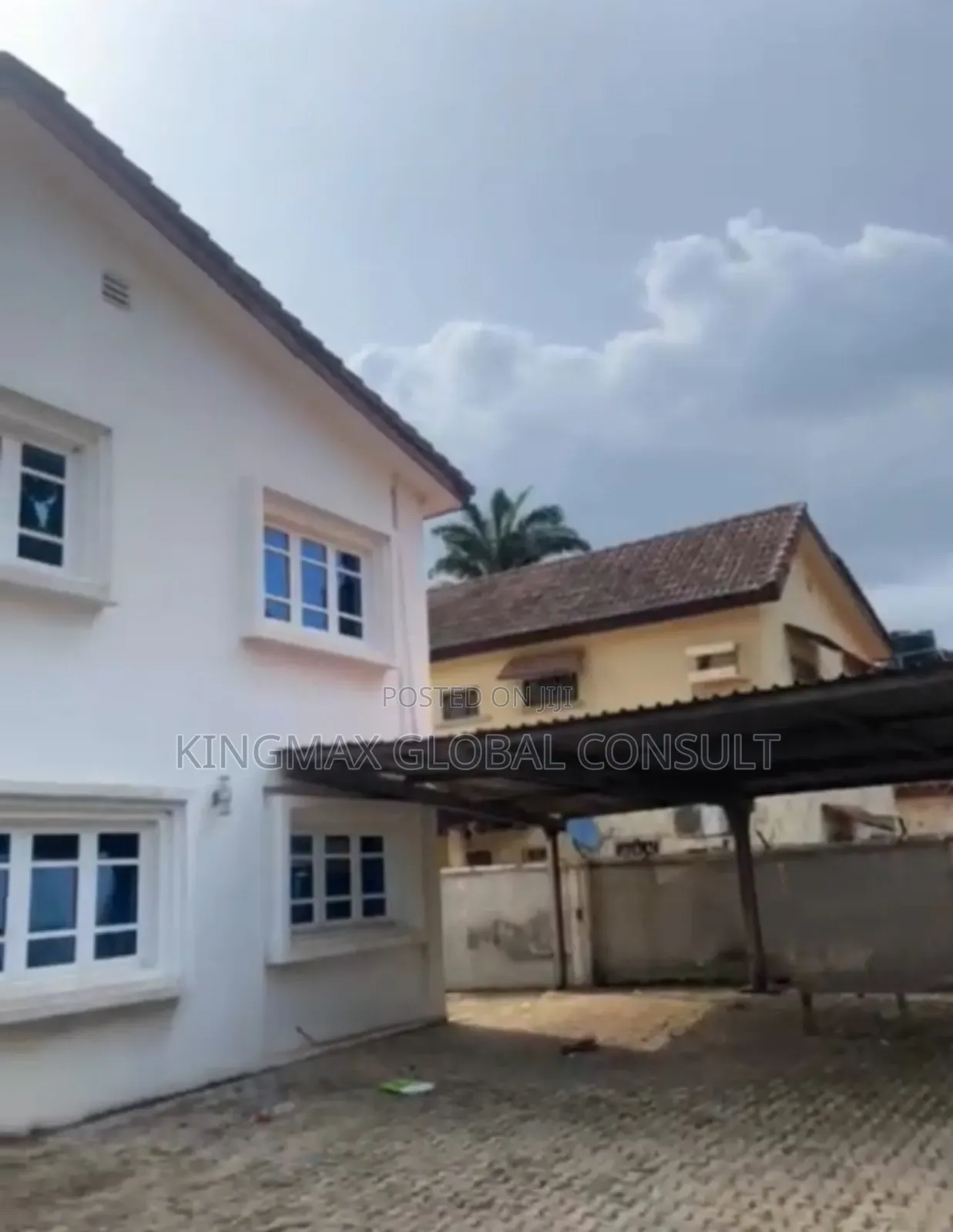 4bdrm Chalet in Maitama Abuja for sale