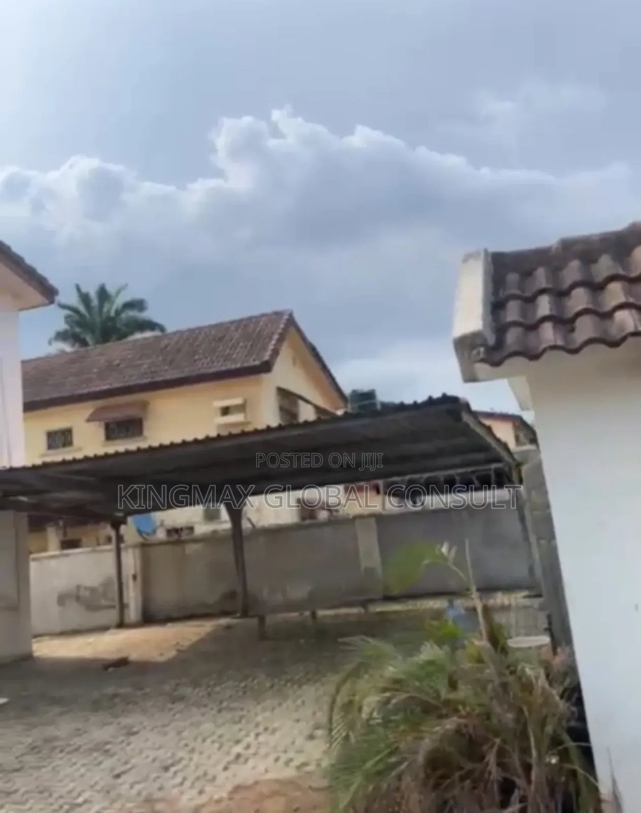 4bdrm Chalet in Maitama Abuja for sale