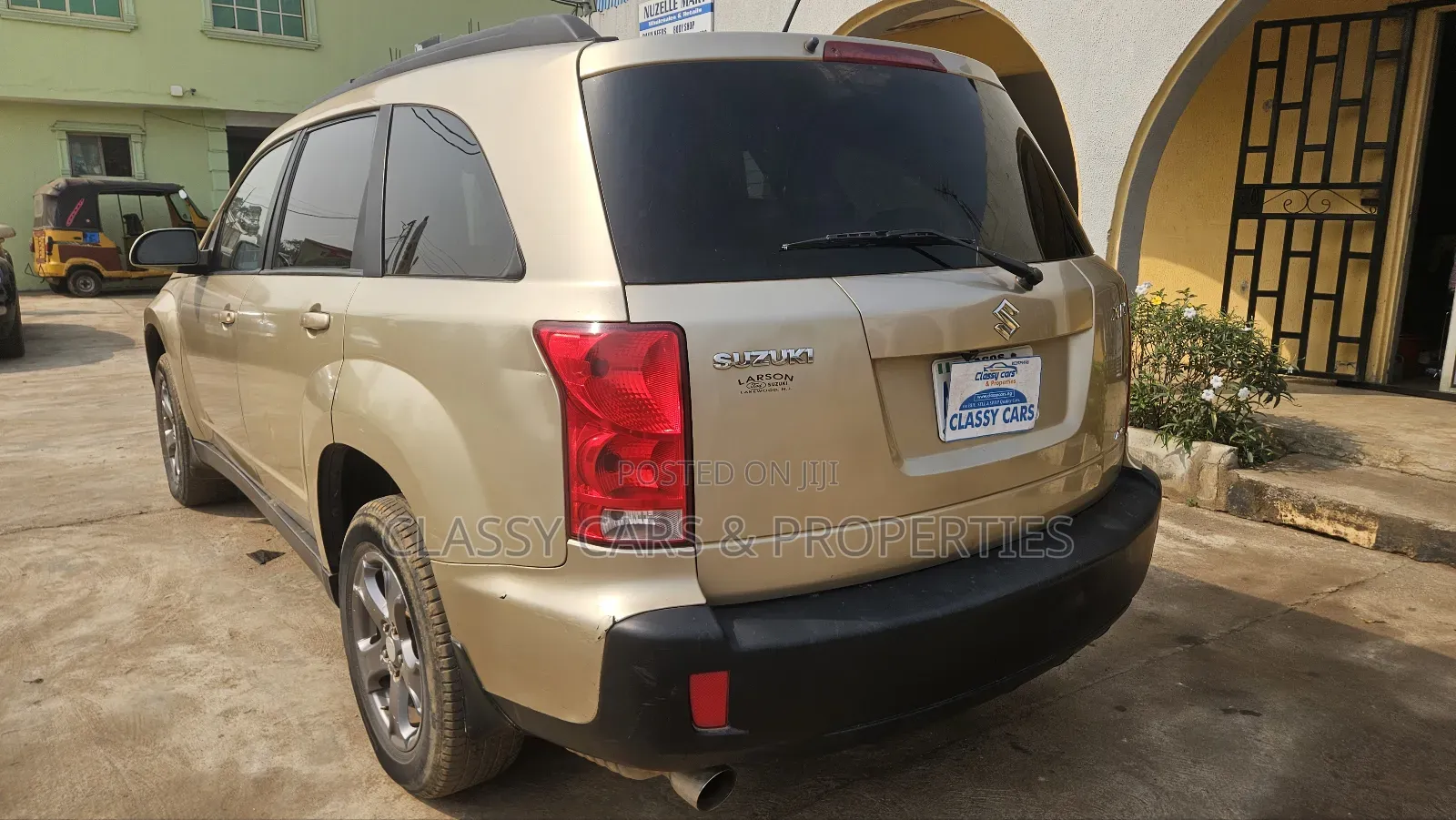 Suzuki XL-7 Special AWD 2007 Gold