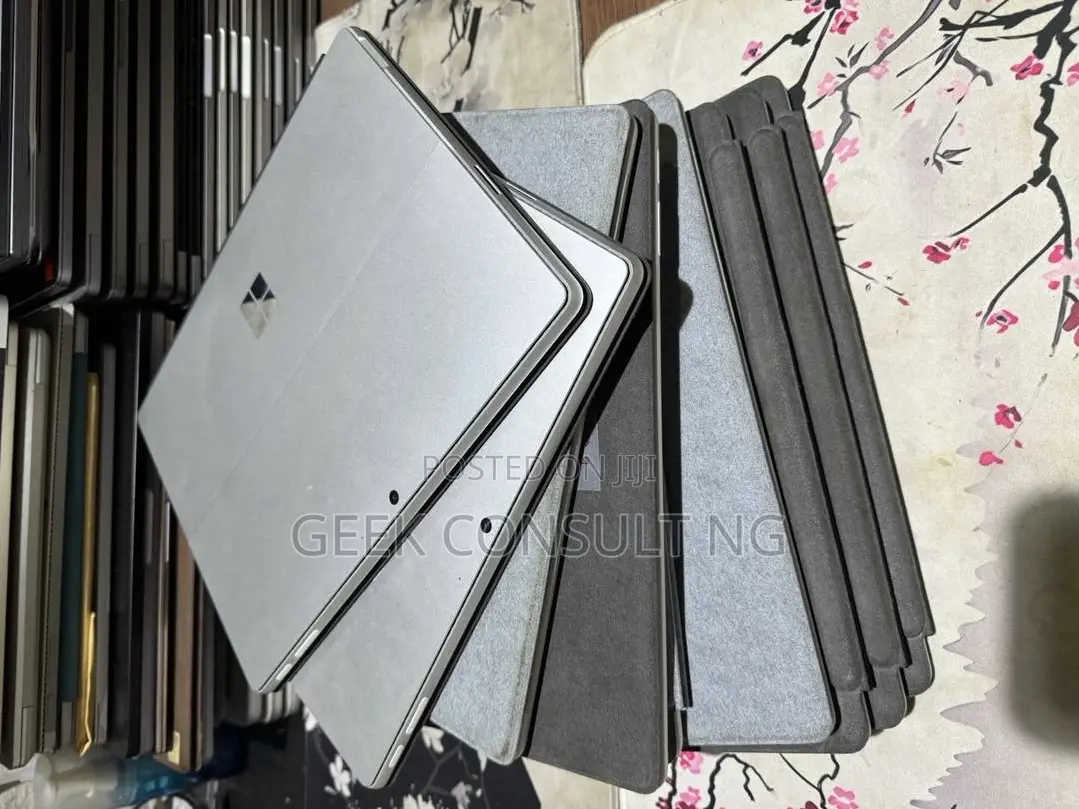 Laptop Microsoft Surface Pro 9 16GB Intel Core i7 SSD 256GB