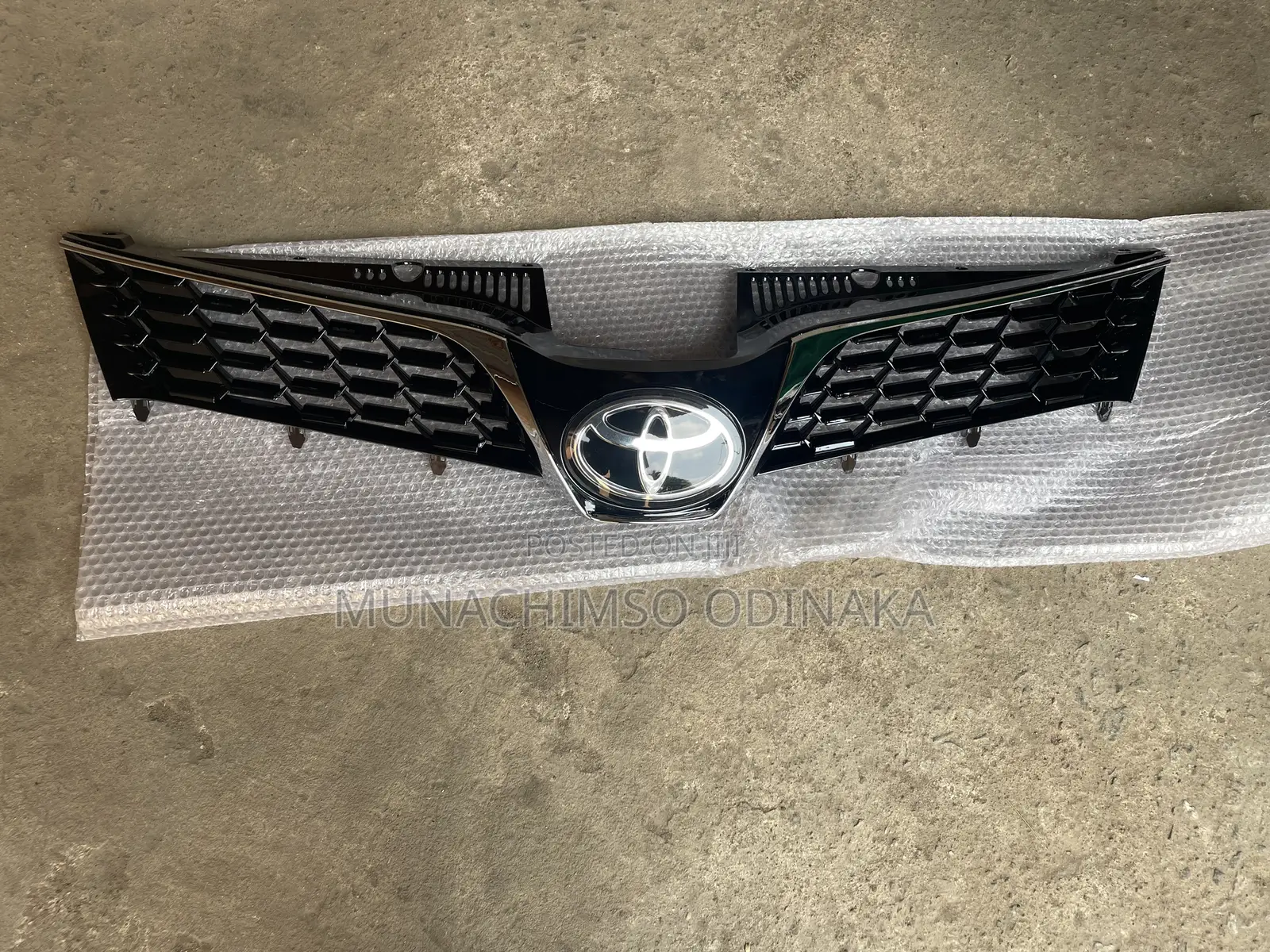 Front Grill Sienna 2018 Sport