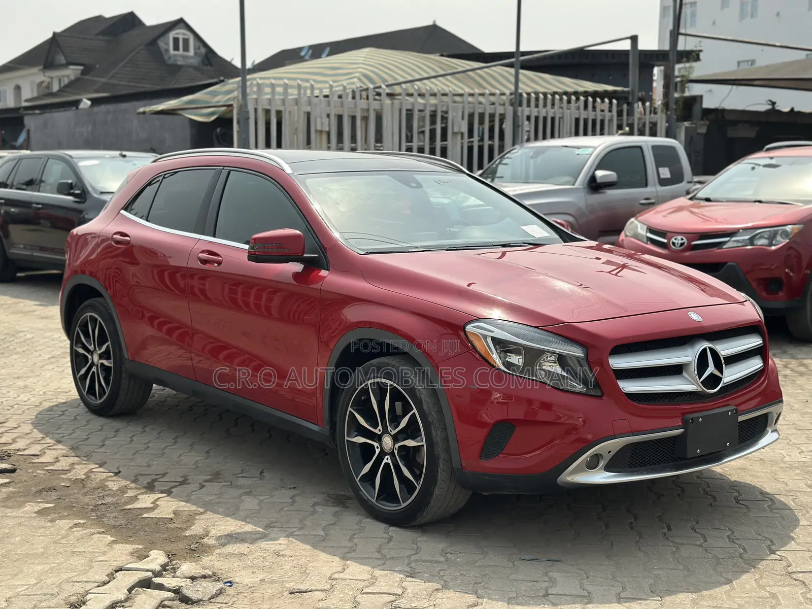 Mercedes-Benz GLA 250 2015 Red
