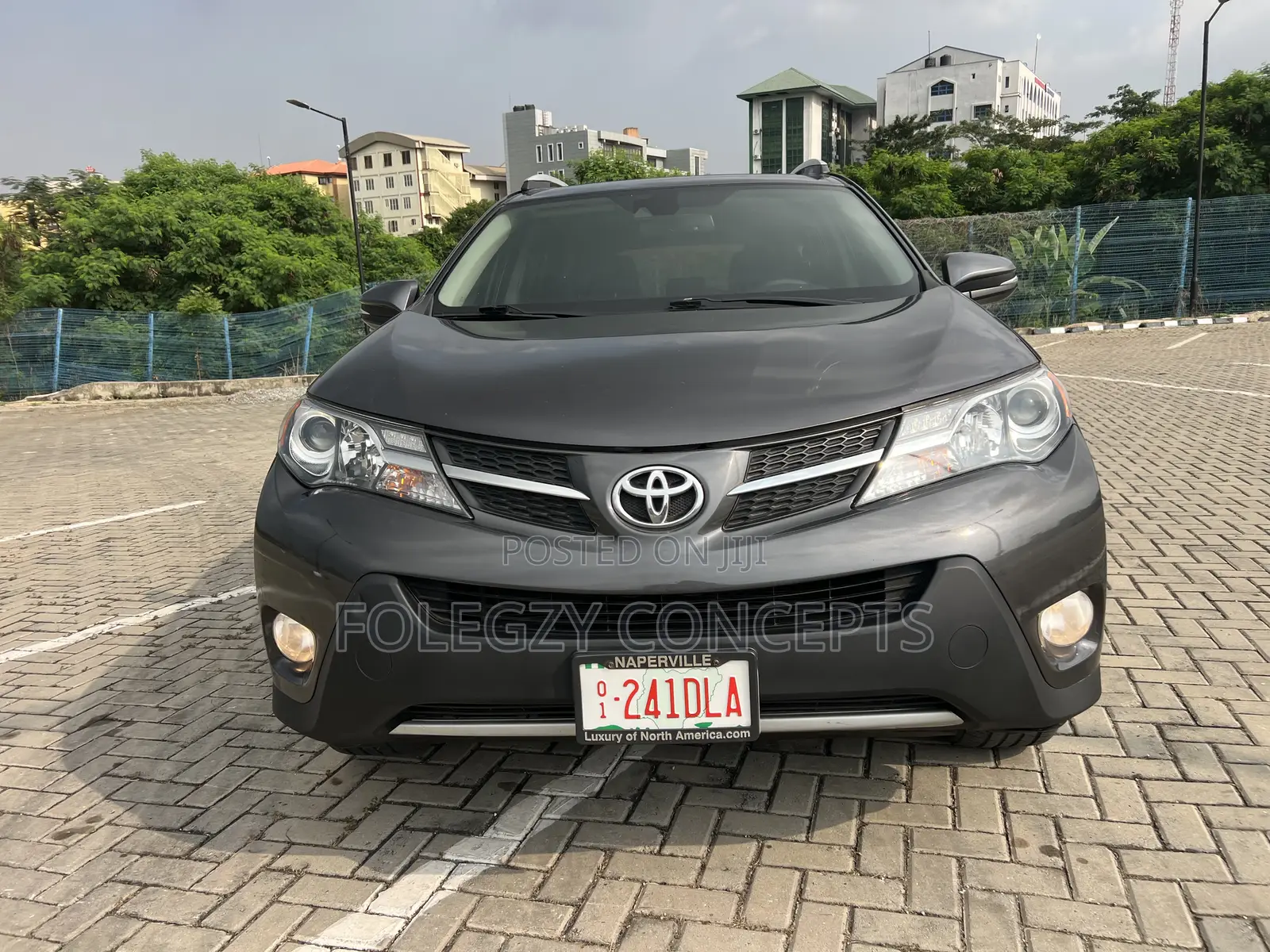 Toyota RAV4 Limited 4dr SUV AWD (2.5L 4cyl 6A) 2015 Gray