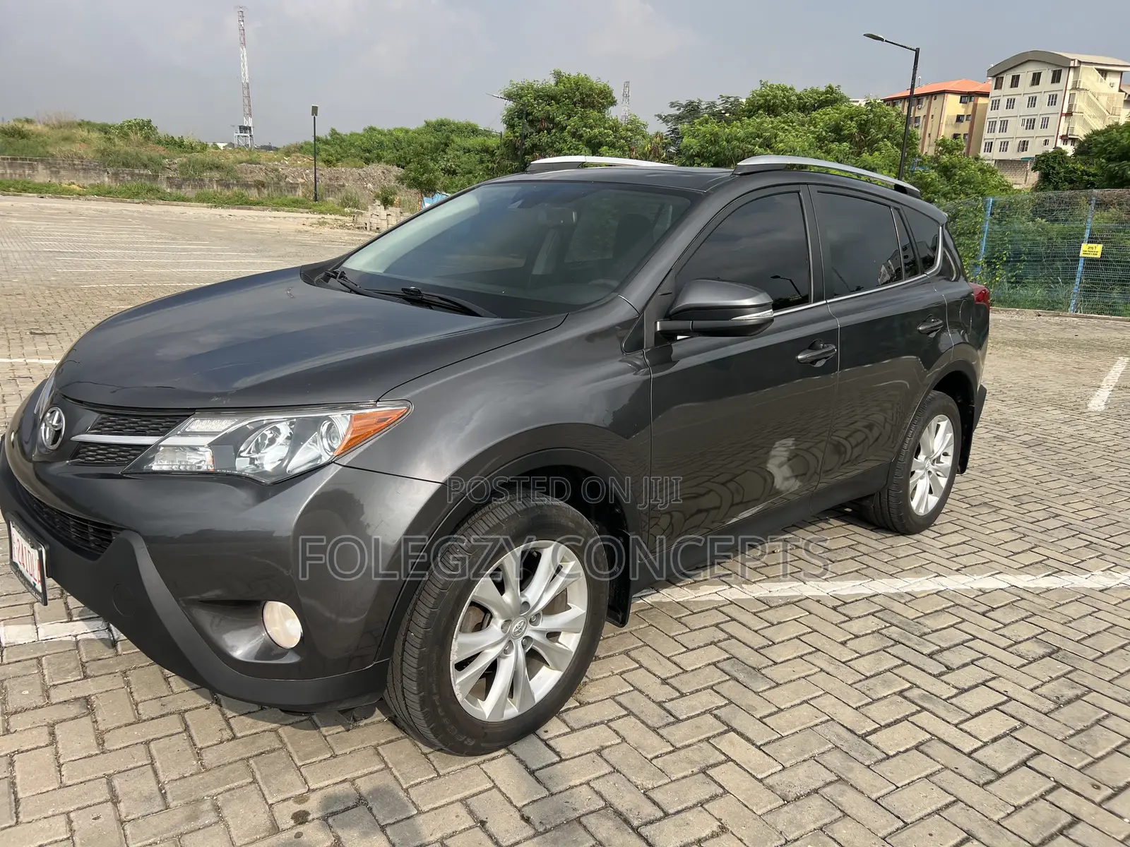 Toyota RAV4 Limited 4dr SUV AWD (2.5L 4cyl 6A) 2015 Gray