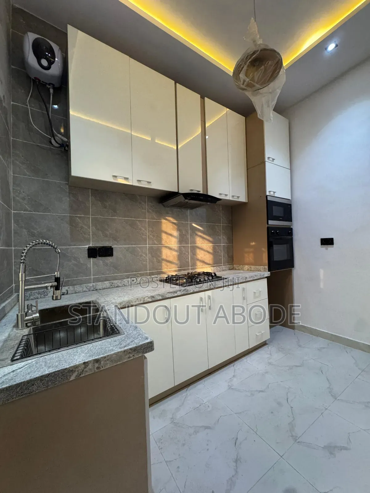 3bdrm Duplex in In An Estate, Sangotedo for sale
