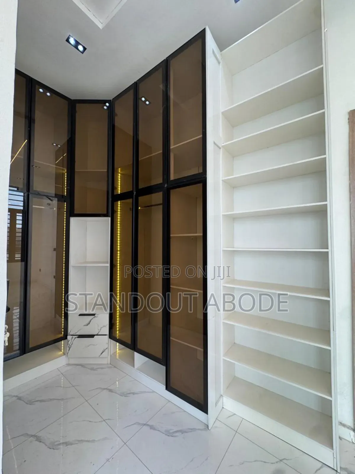4bdrm Duplex in In An Estate, Sangotedo for sale