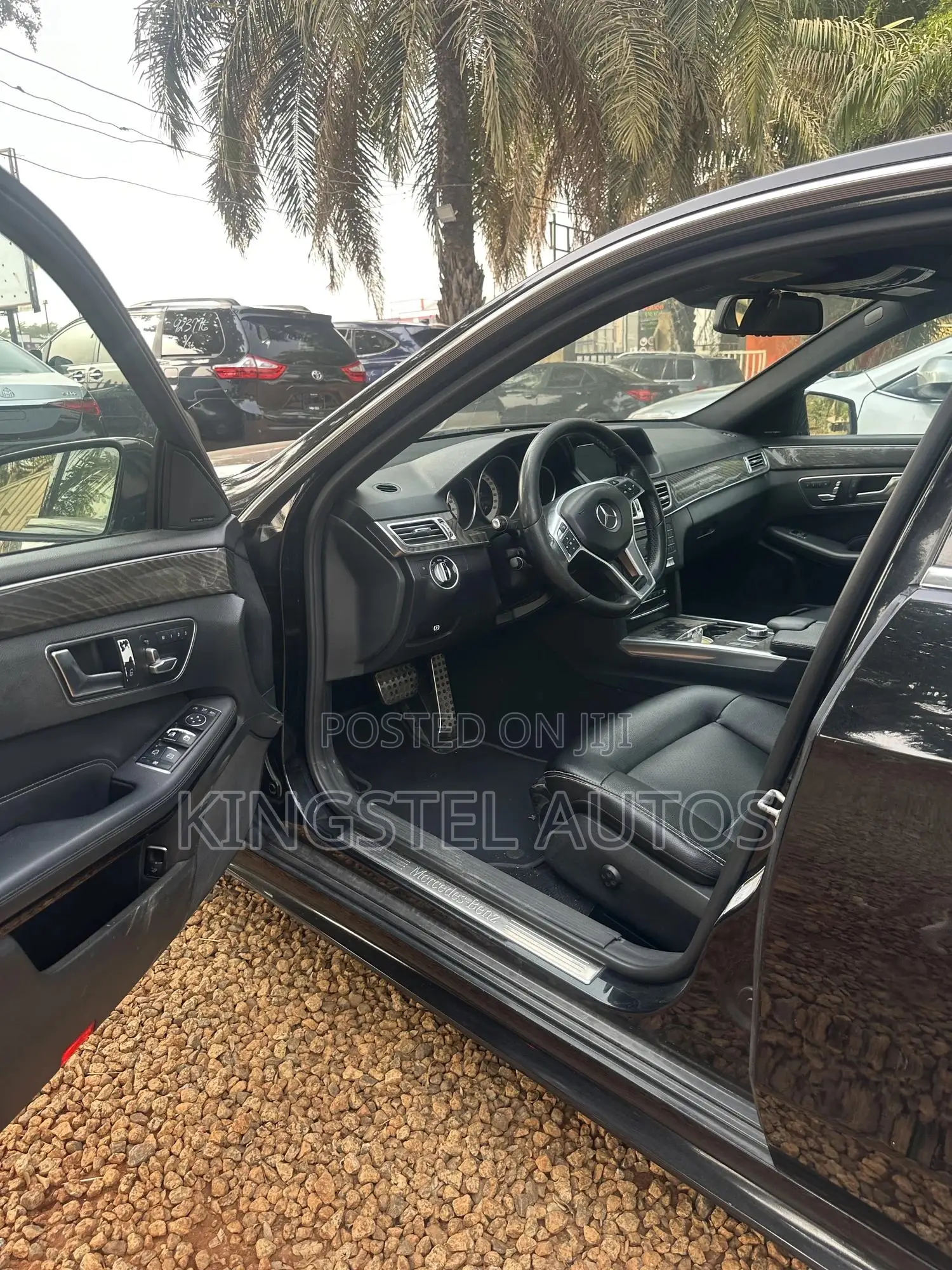 Mercedes-Benz E350 Base 4Matic Sedan AWD (3.5L 6cyl 7A) 2016 Black