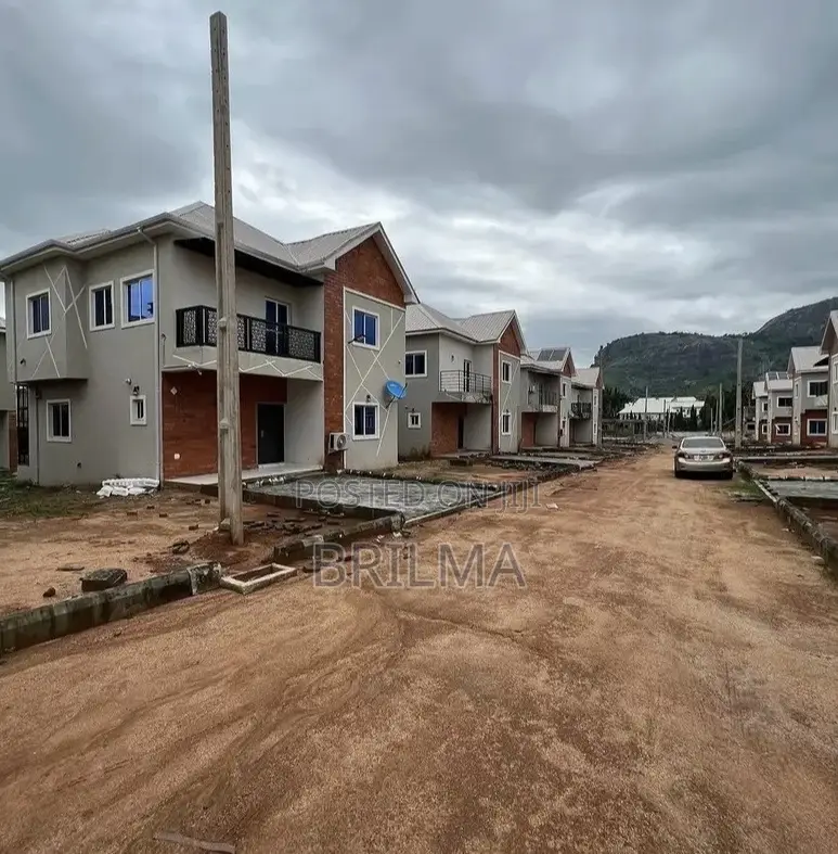 3bdrm Duplex in Kubwa for sale