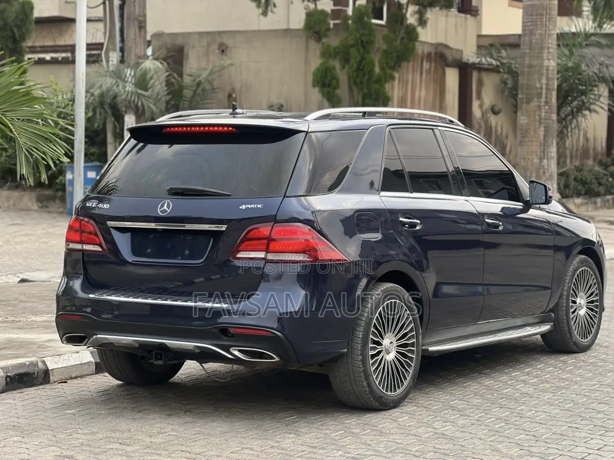 Mercedes-Benz GLE-Class GLE 400 4MATIC 2018 Blue