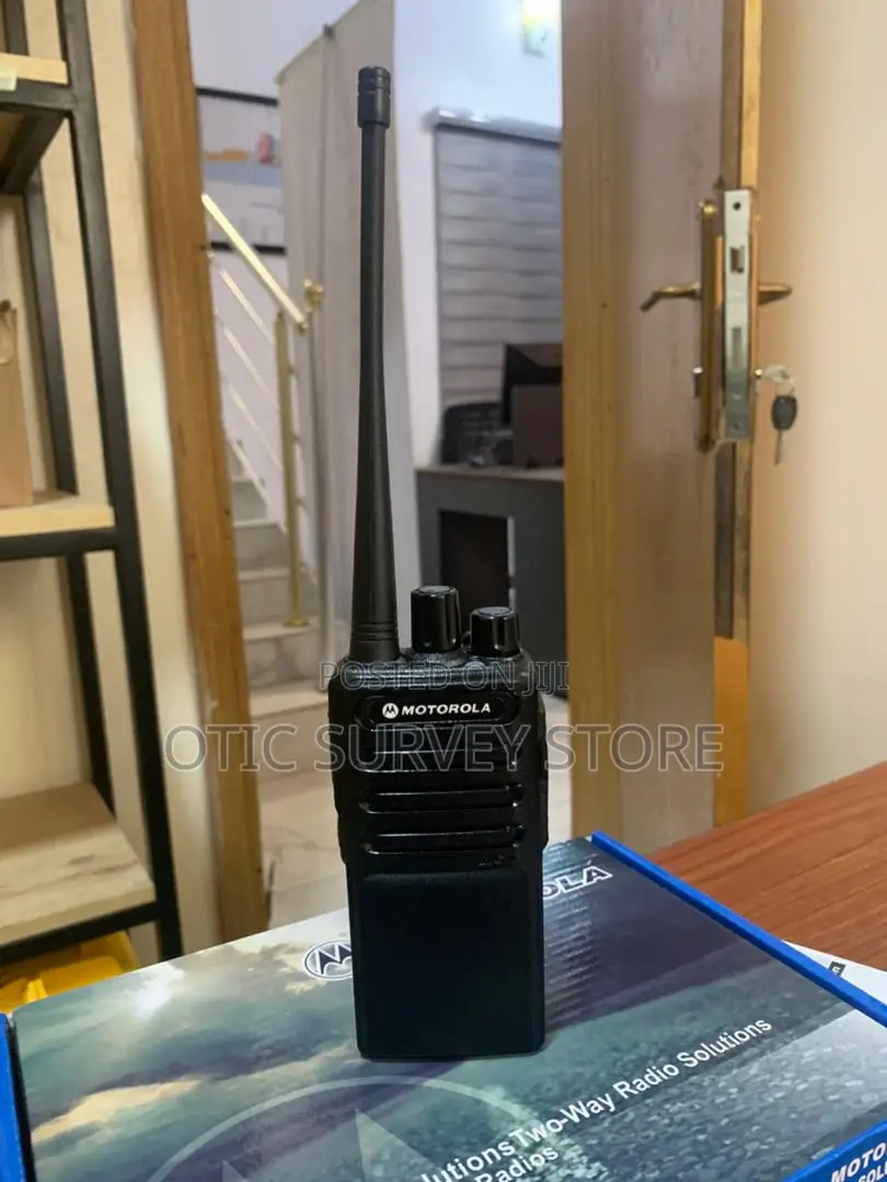 Motorola Cp100d Walkie Talkie Radio (Single)