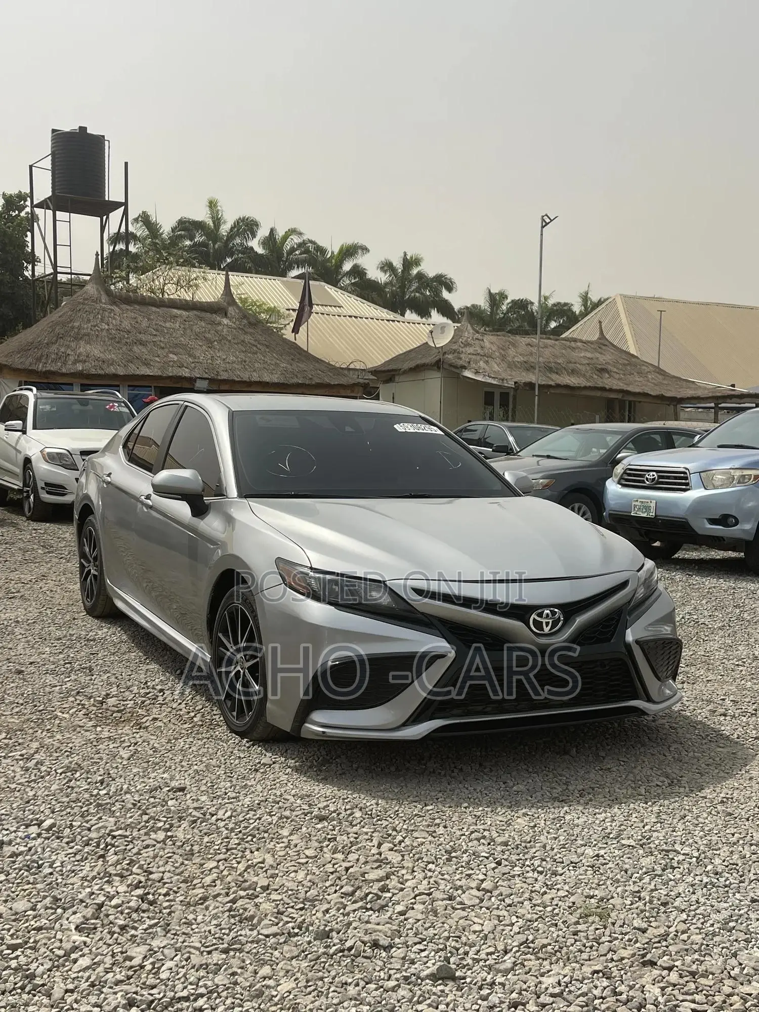 Toyota Camry 2022 Silver