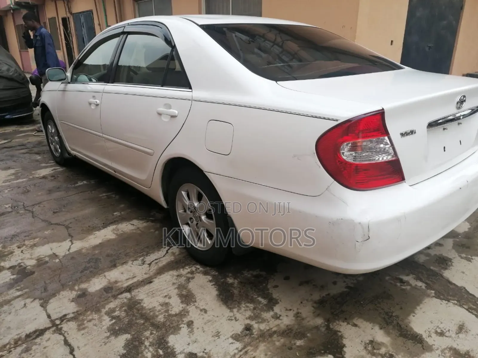 Toyota Camry LE V6 4dr Sedan (3.0L 6cyl 4A) 2003 White