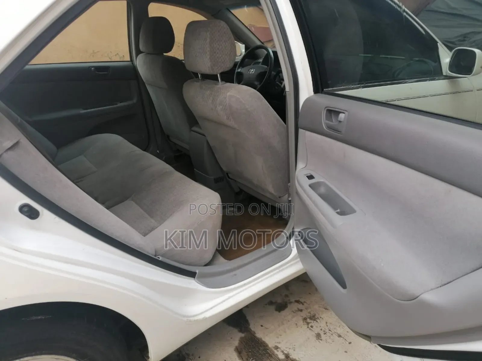Toyota Camry LE V6 4dr Sedan (3.0L 6cyl 4A) 2003 White