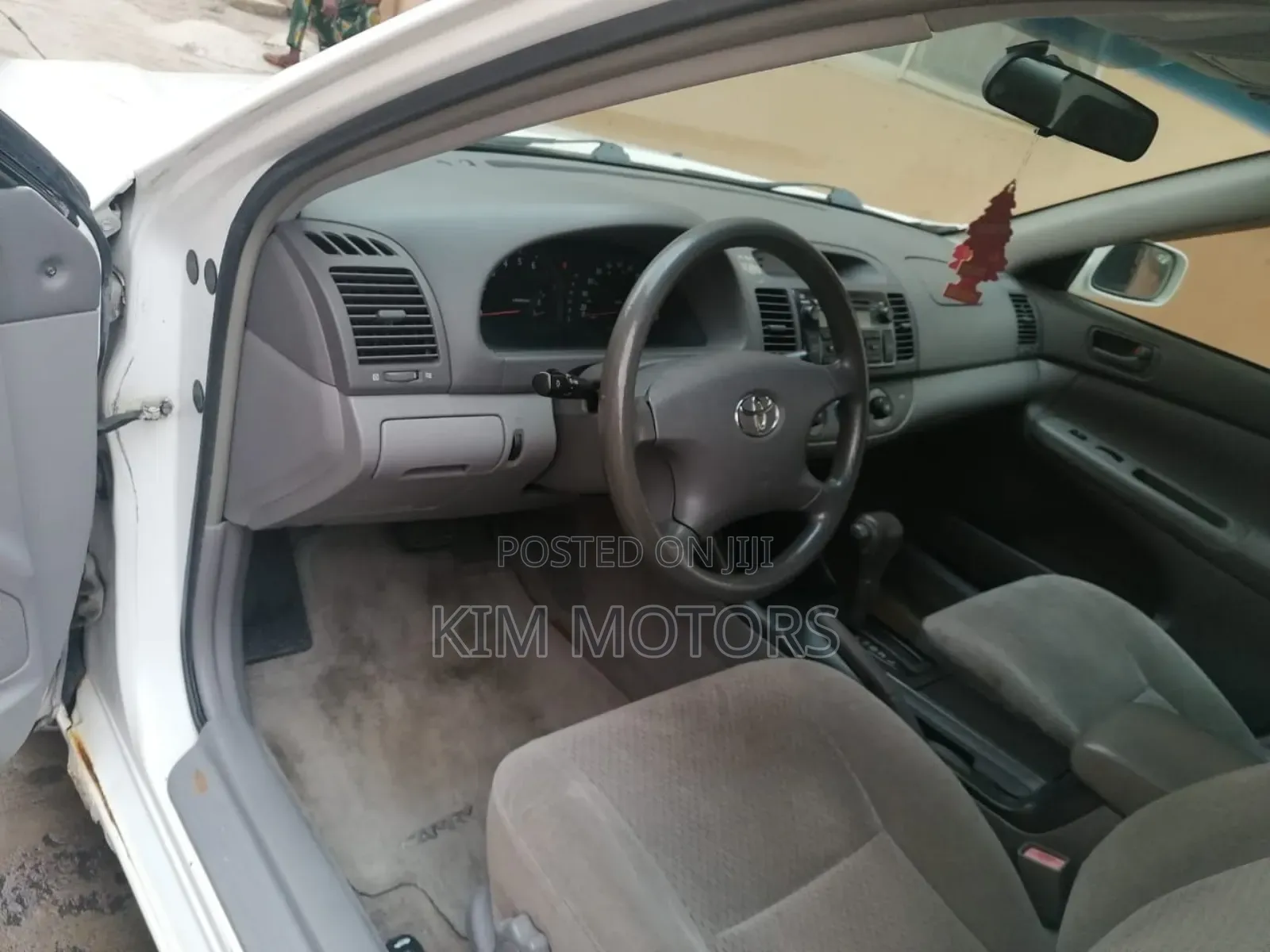 Toyota Camry LE V6 4dr Sedan (3.0L 6cyl 4A) 2003 White