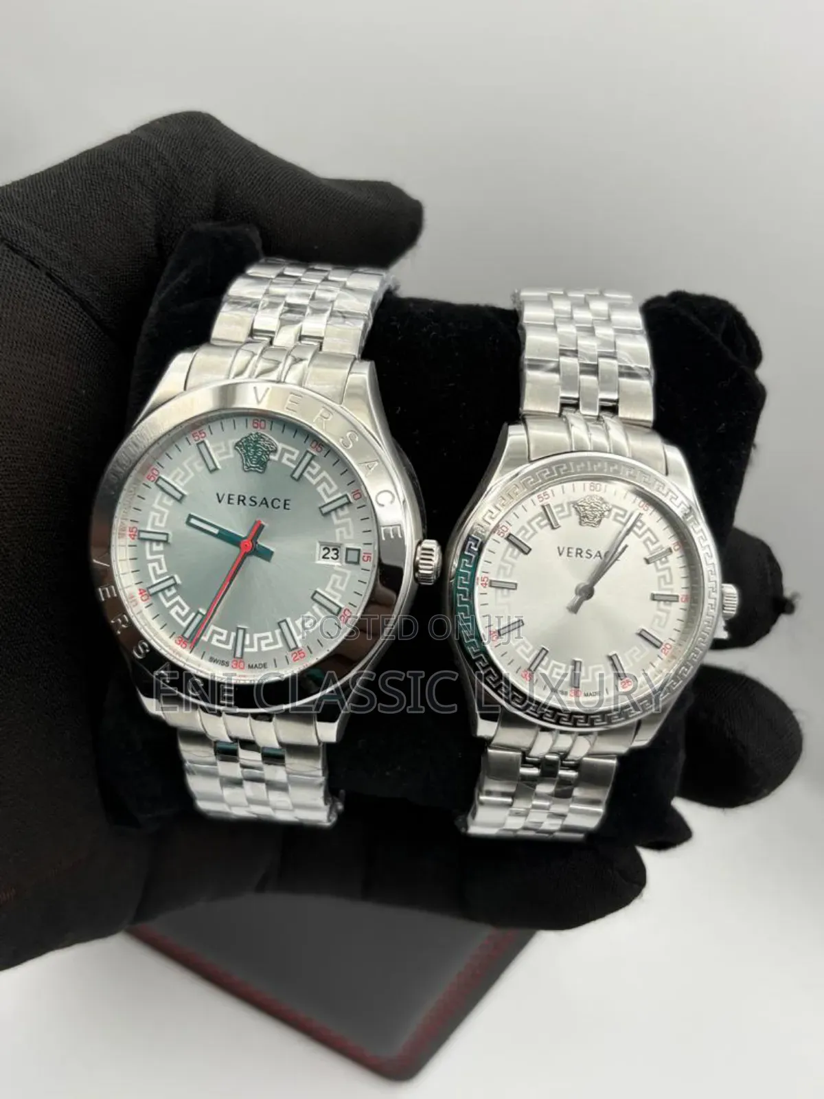 Best Quality Versace Couples Chain Wristwatches Well Banded Package