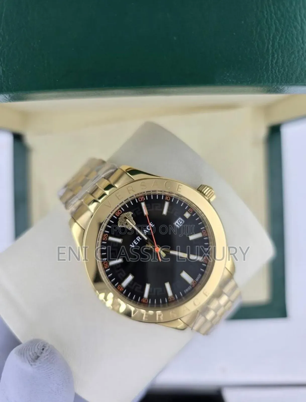 Best Quality Versace Couples Chain Wristwatches Well Banded Package