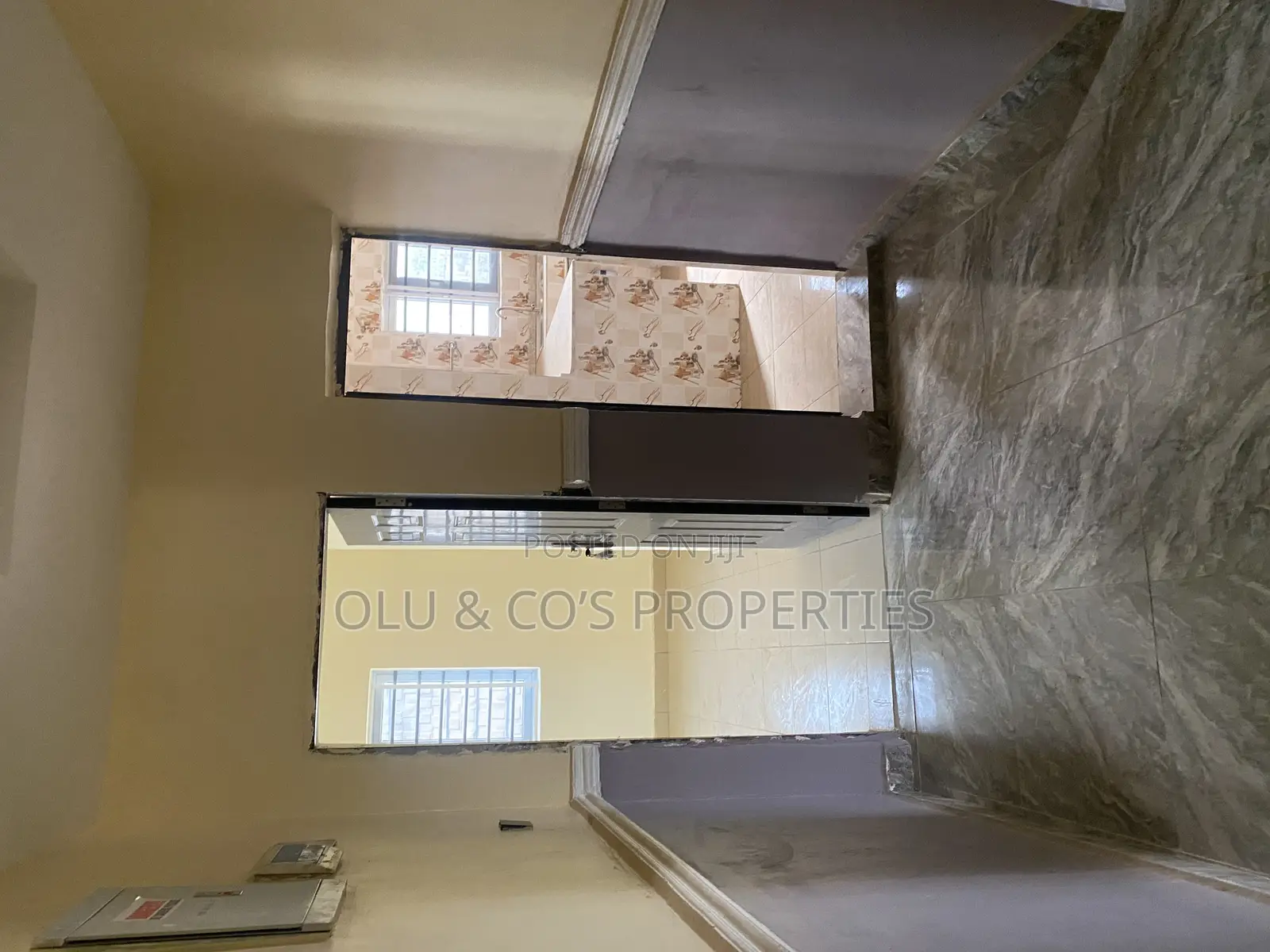 2bdrm Block of Flats in Residential, Gaduwa for rent