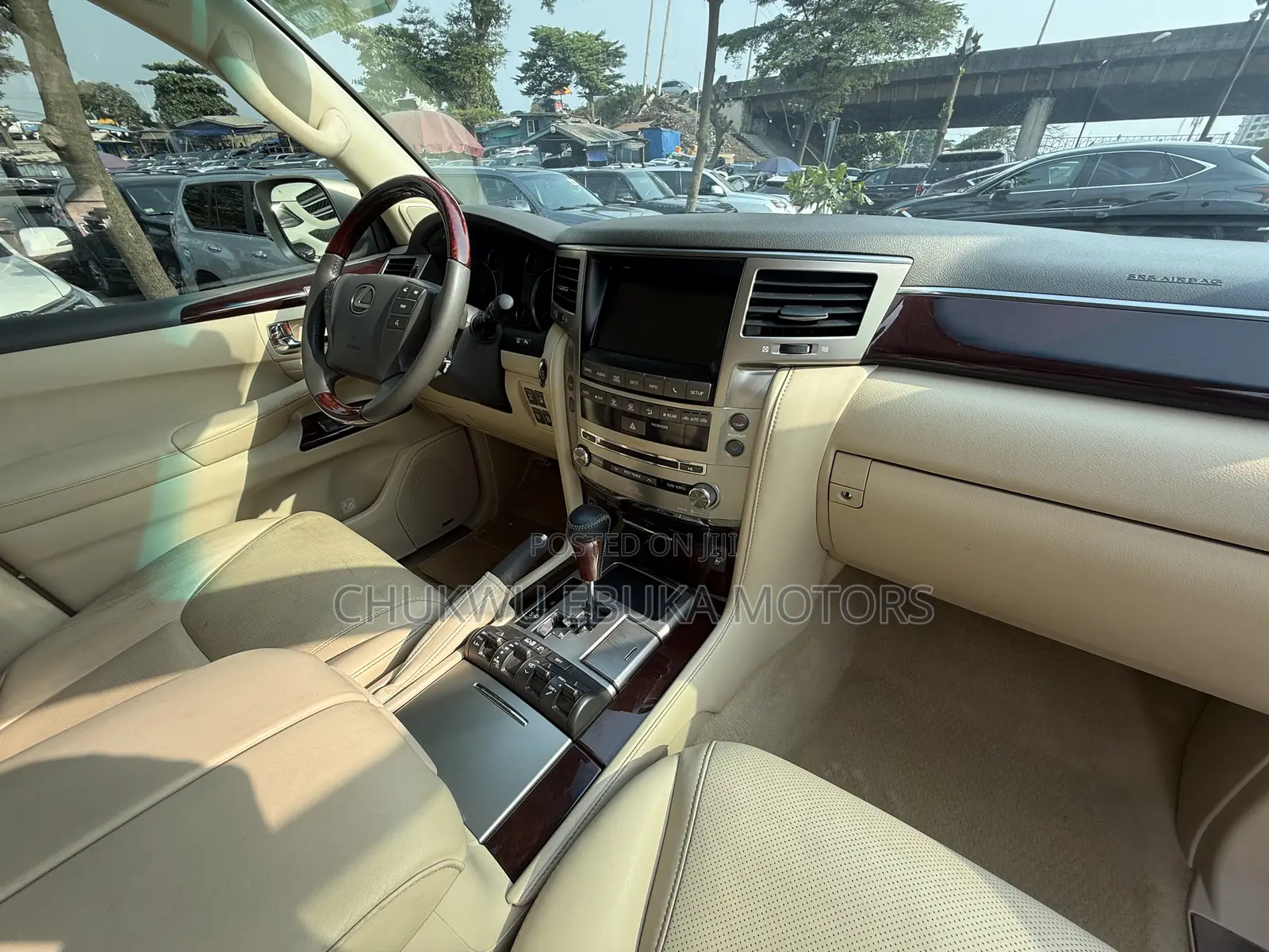 Lexus LX 570 AWD 2015 Gold