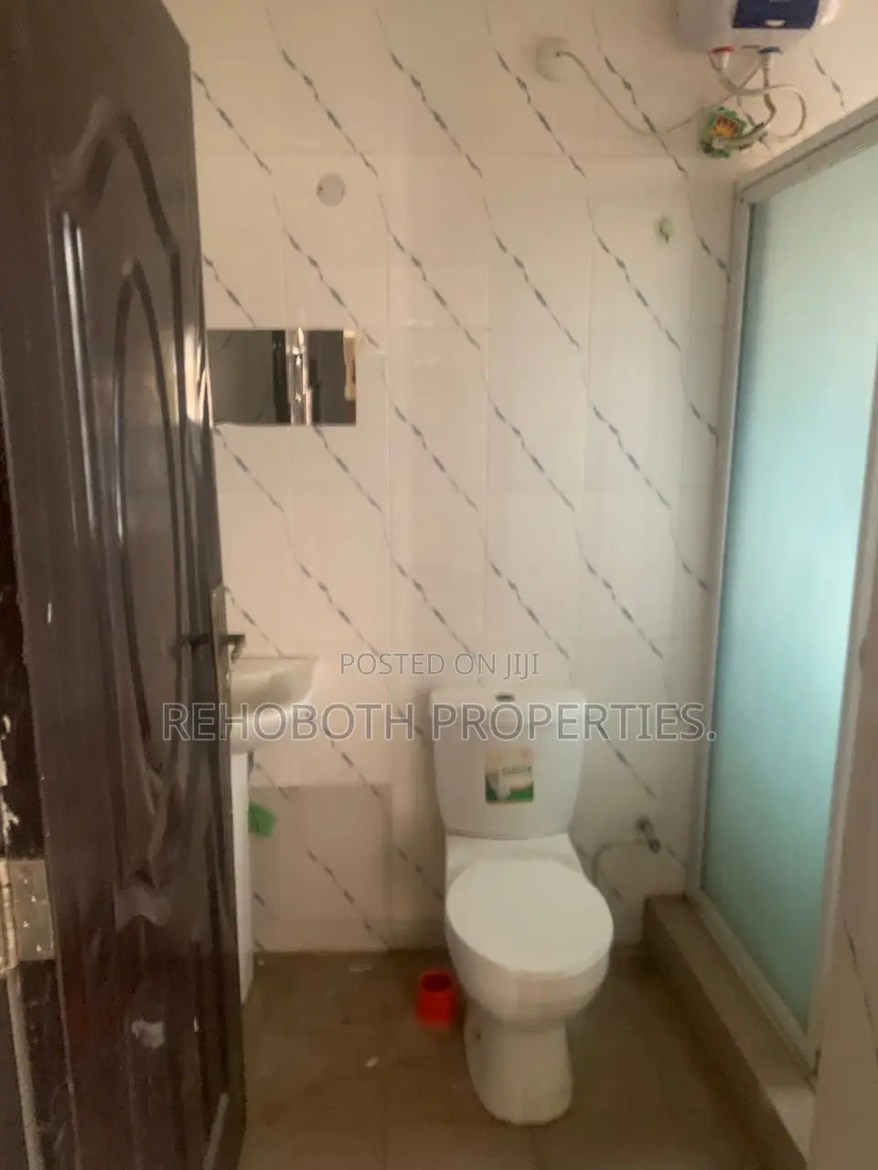 3bdrm Apartment in Bee Shop, Akala Express for rent