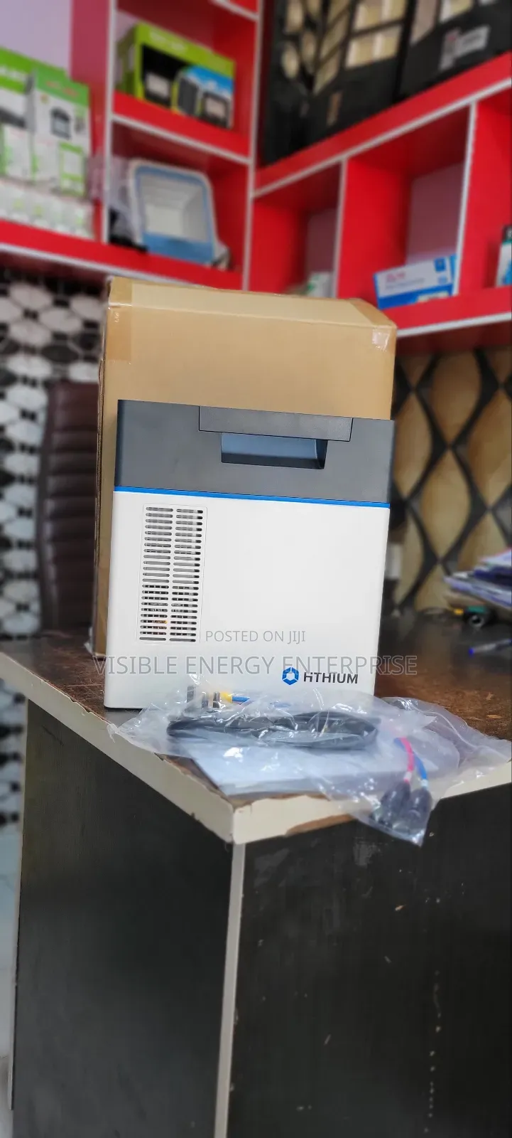 Hithium Heroee 2 Portable Solar Generator.