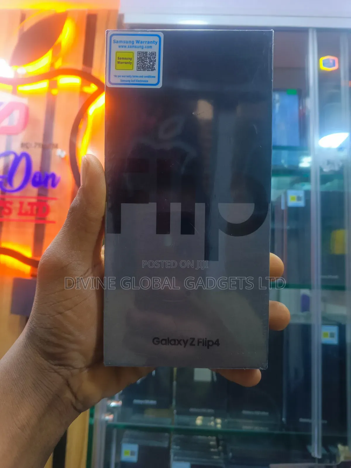 New Samsung Galaxy Z Flip4 128 GB Purple