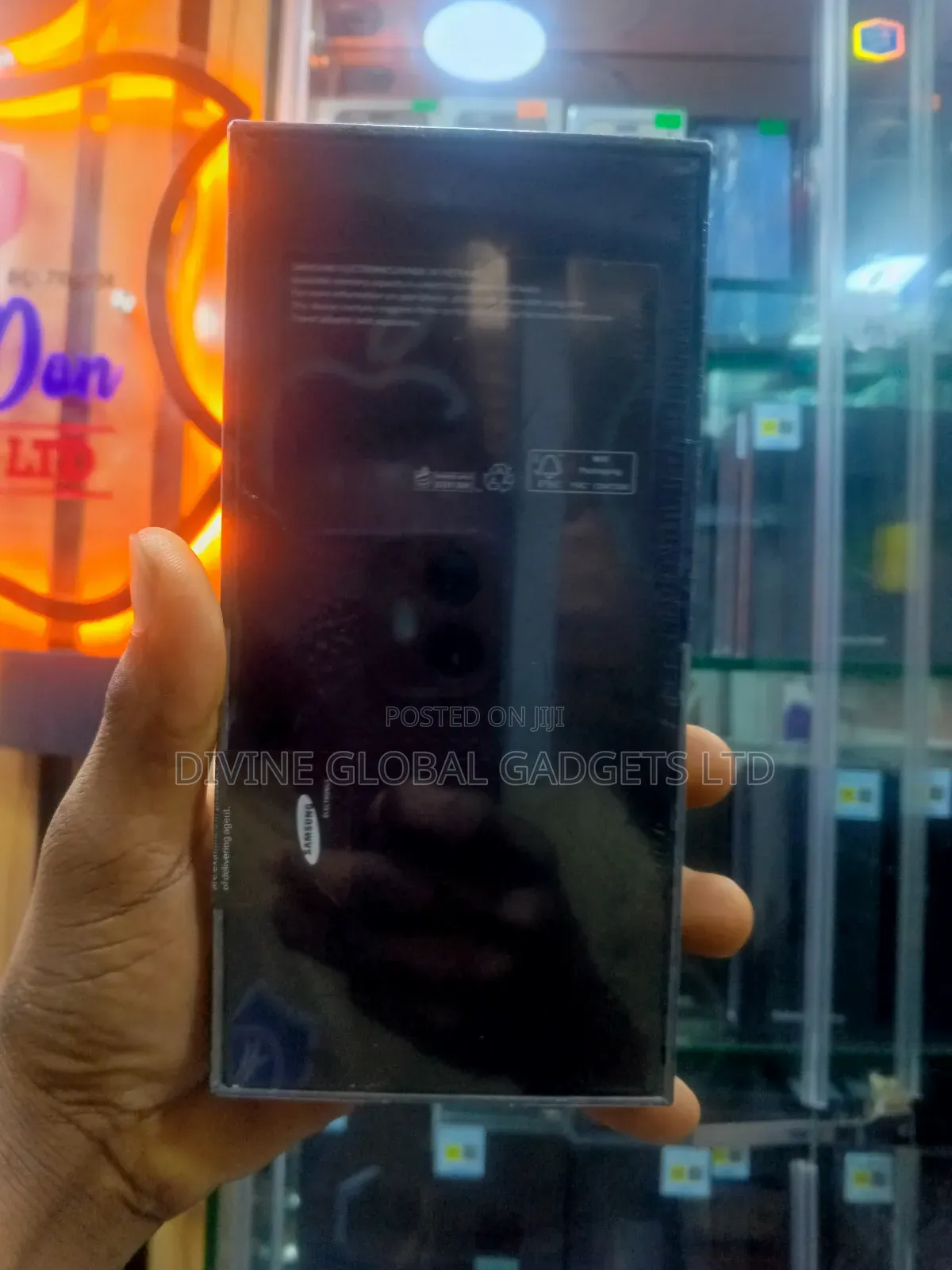 New Samsung Galaxy Z Flip4 128 GB Purple