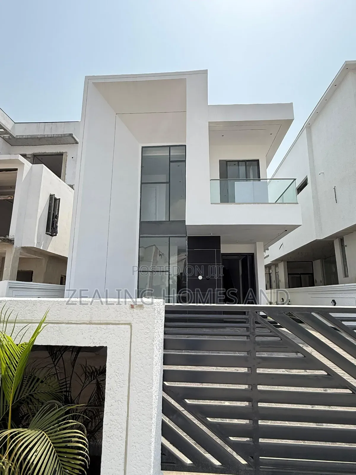 Furnished 5bdrm Duplex in Ikota Lekki for sale