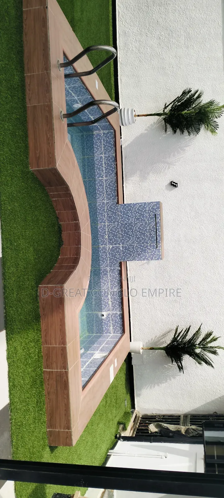 5bdrm Duplex in Behind New General, Oshimili South for sale