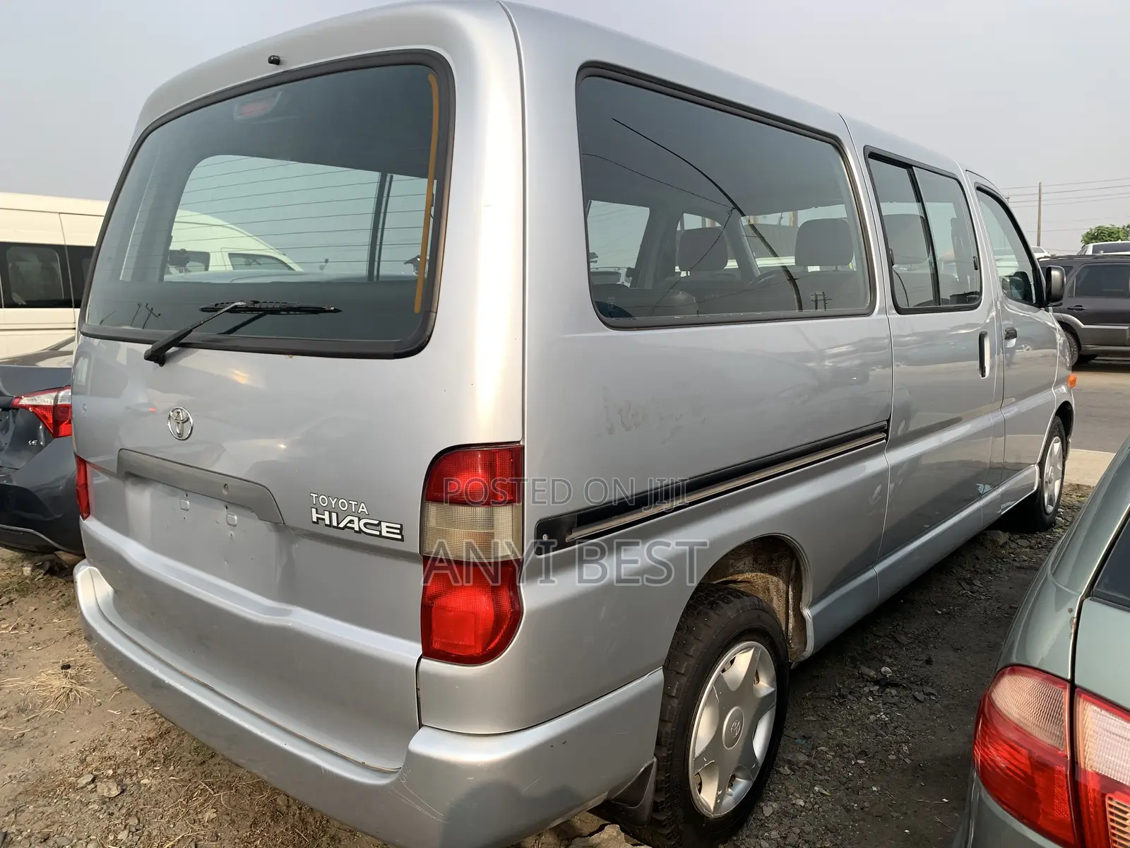 Toyota Grand HiAce 2005 Silver