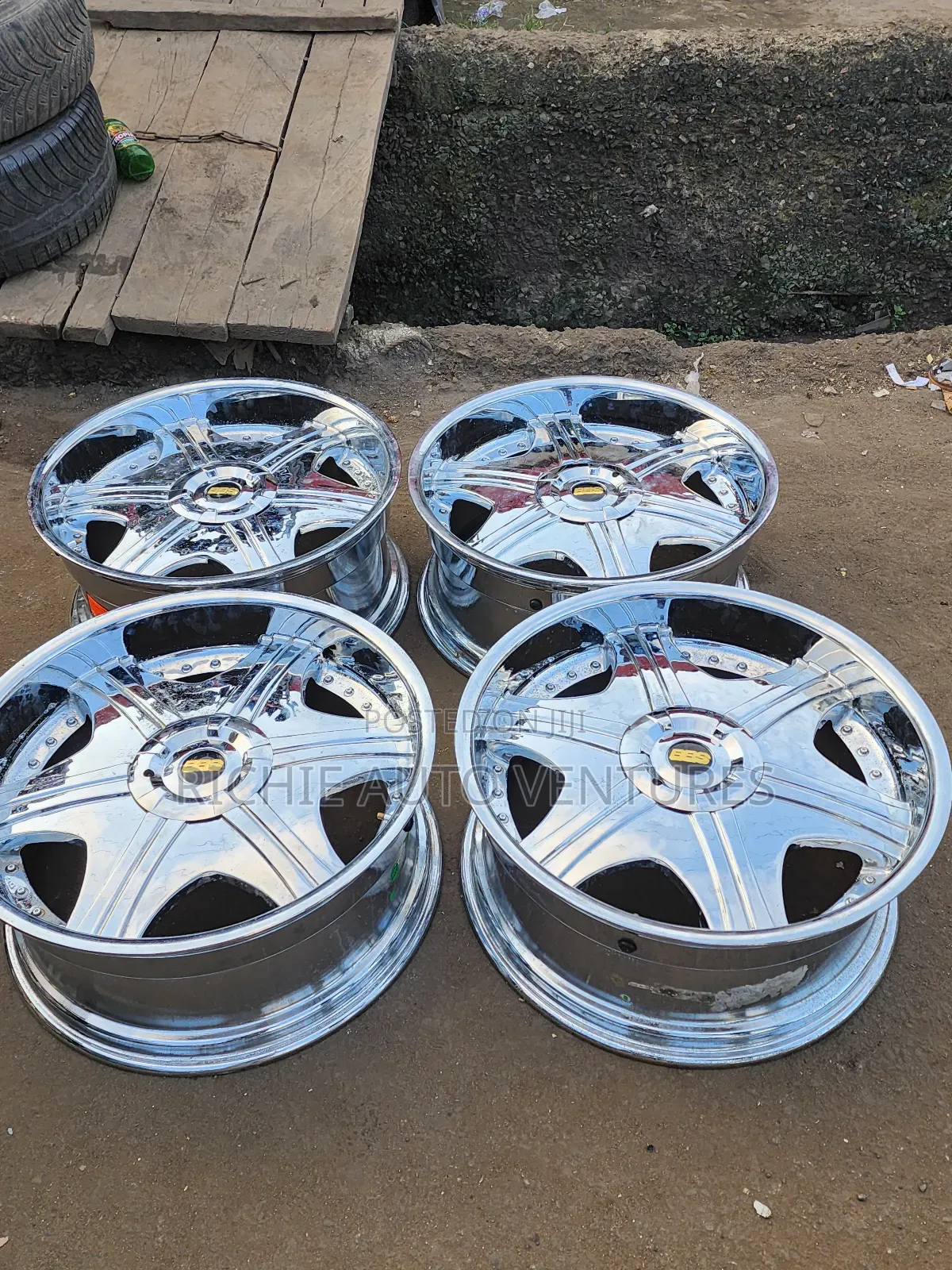 22inch Pure Chrome 12hol Rim.