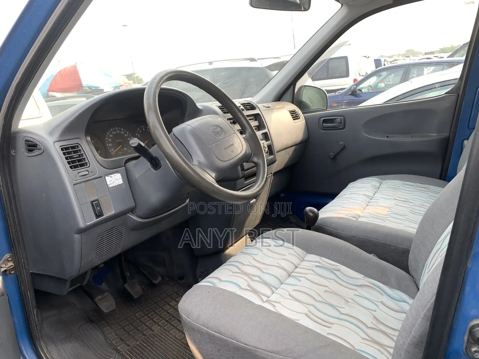 Toyota Grand HiAce 2004 Blue