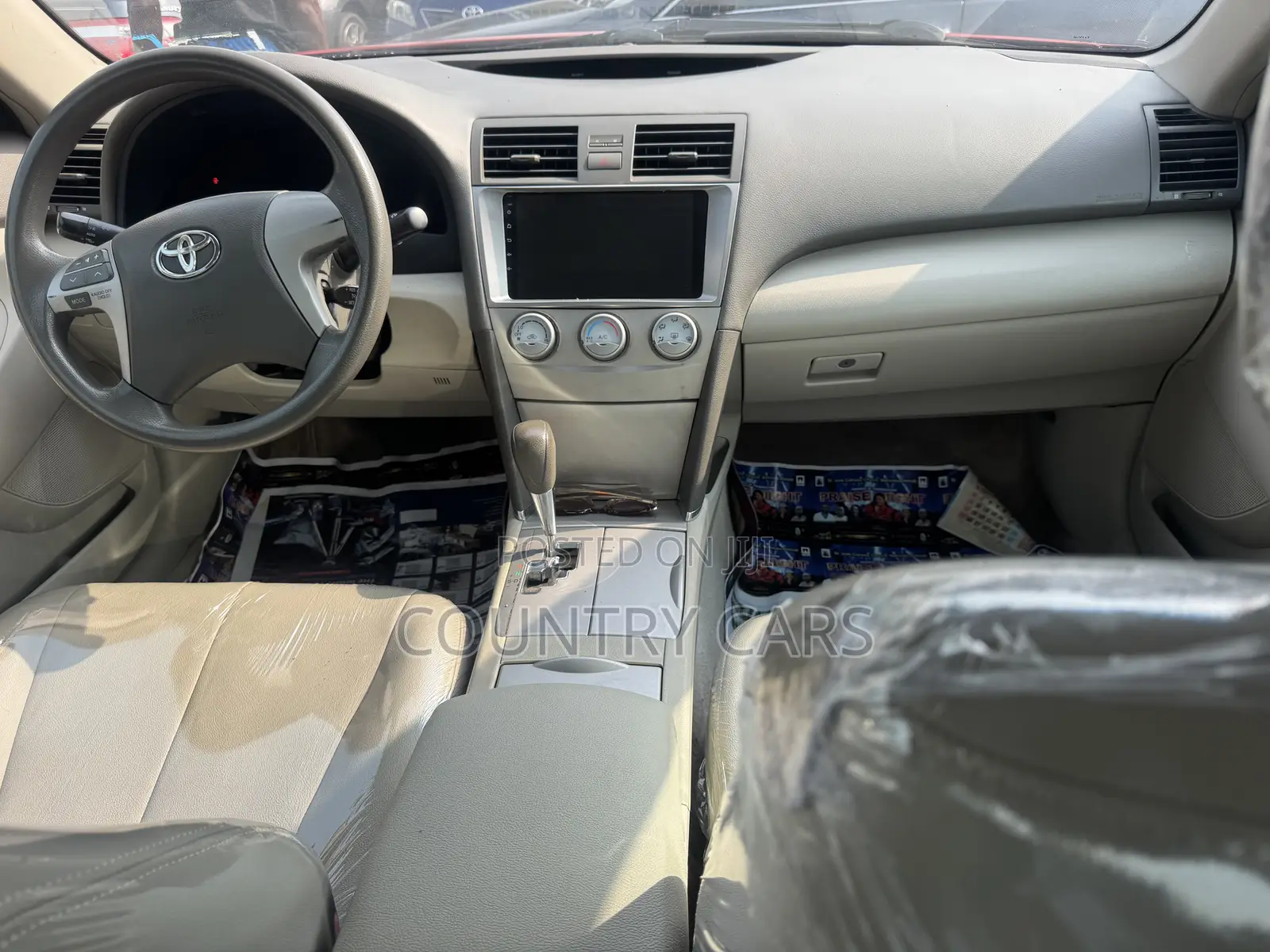 Toyota Camry LE 4dr Sedan (2.5L 4cyl 6A) 2011 Red