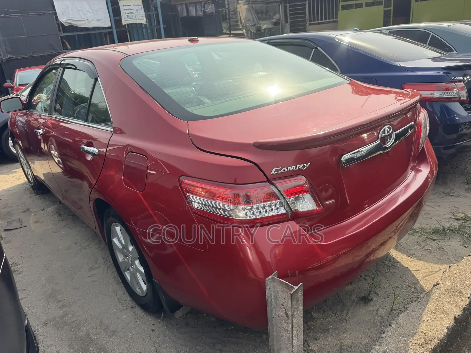 Toyota Camry LE 4dr Sedan (2.5L 4cyl 6A) 2011 Red