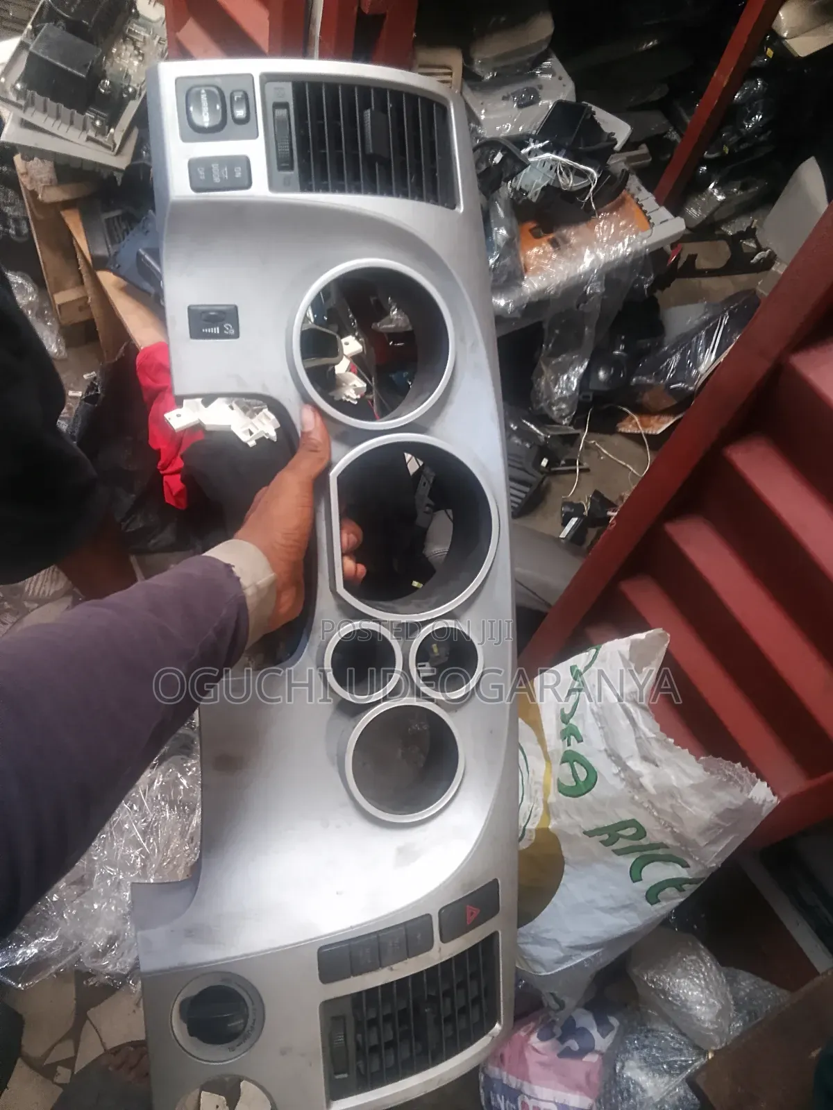 Center Vent for Toyota Tundra 2010