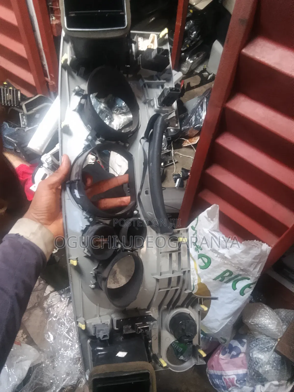 Center Vent for Toyota Tundra 2010