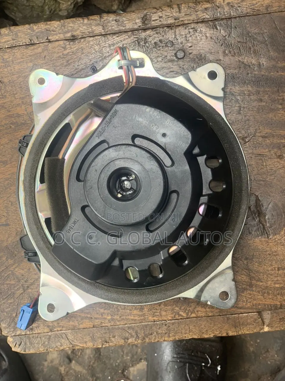 Direct Tokunbo Booth Woofer For Toyota Highlander 08 To 015 Model