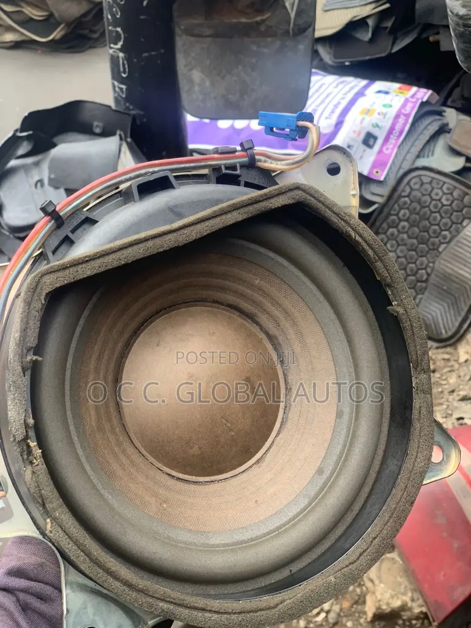 Direct Tokunbo Booth Woofer For Toyota Highlander 08 To 015 Model