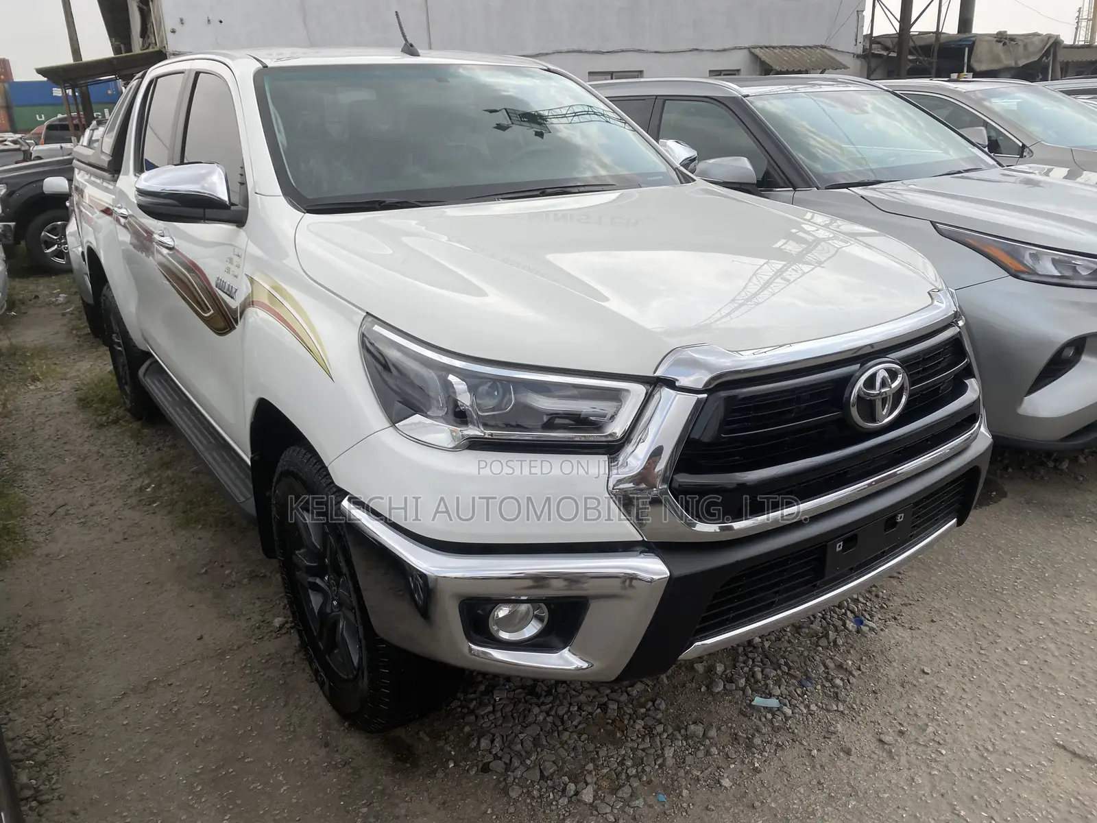 Toyota Hilux 2024 White